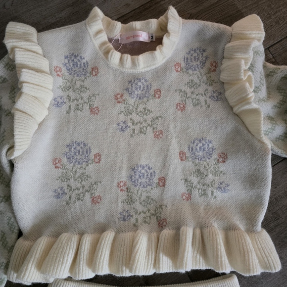 Mure Grand by Anthropologie Floral Ruffle Knit Sweater and Skirt Set SZ Medium - Picture 3 of 7